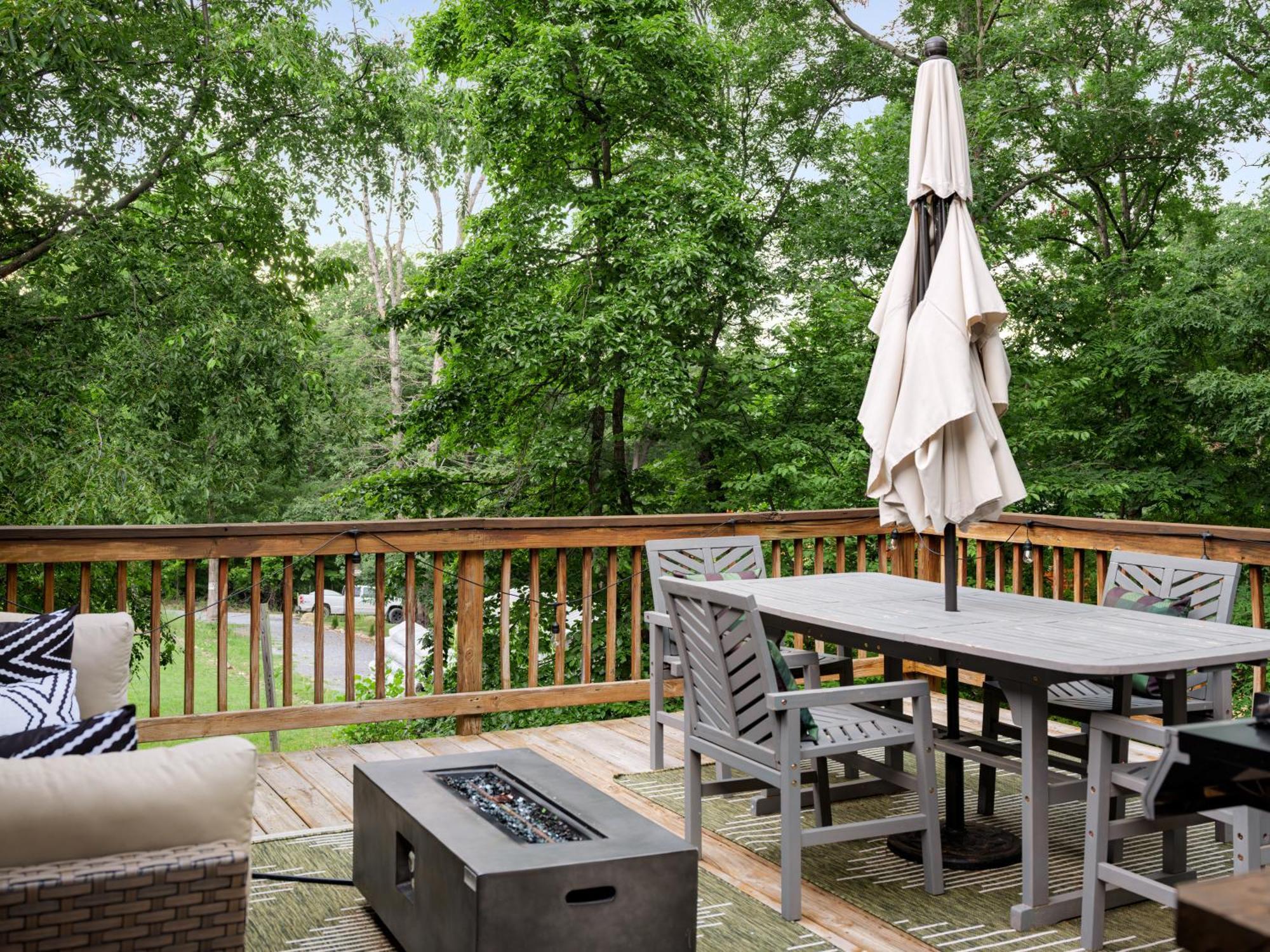 Shenandoah Dog Friendly Cabin With River Access, Hot Tub, Fire Pit, Bbq, Outdoor Dining شيناندواه المظهر الخارجي الصورة