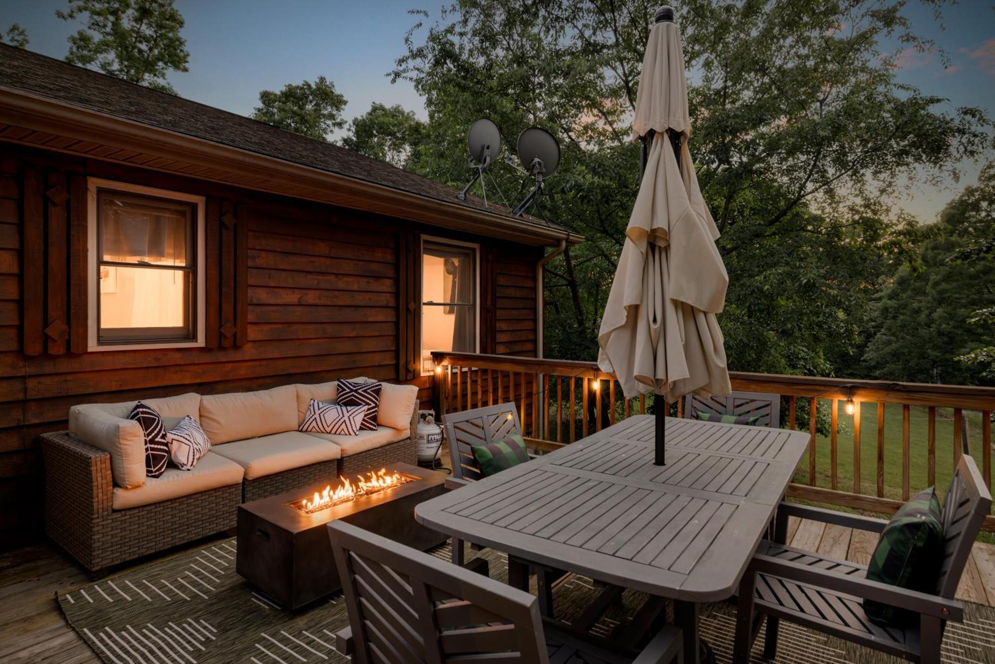 Shenandoah Dog Friendly Cabin With River Access, Hot Tub, Fire Pit, Bbq, Outdoor Dining شيناندواه المظهر الخارجي الصورة