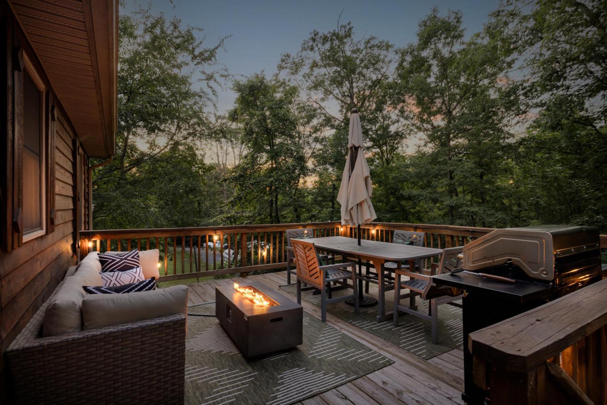 Shenandoah Dog Friendly Cabin With River Access, Hot Tub, Fire Pit, Bbq, Outdoor Dining شيناندواه المظهر الخارجي الصورة